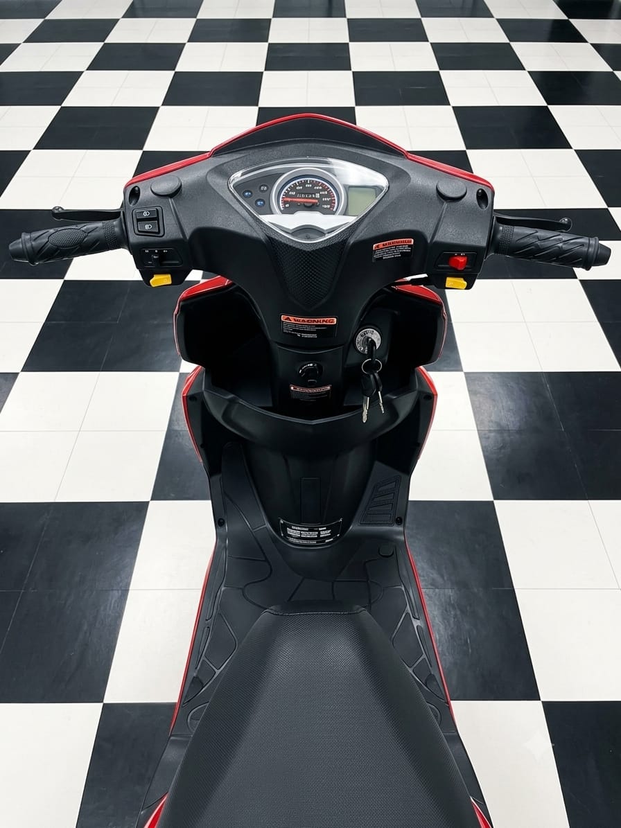 Red Castle Mojo Z 50cc Trike Scooter