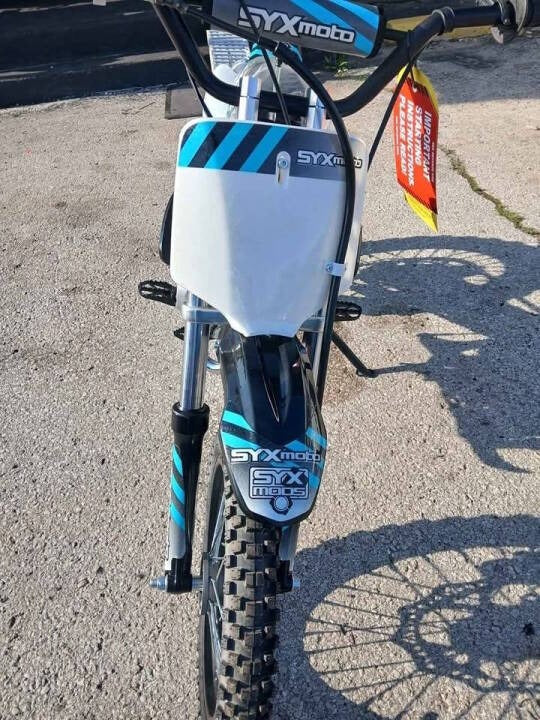 2025 Icebear Syx Moto